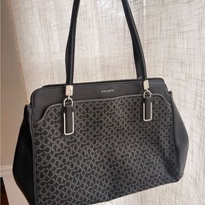 COACH Black/Gray Signature Shoulder Bag